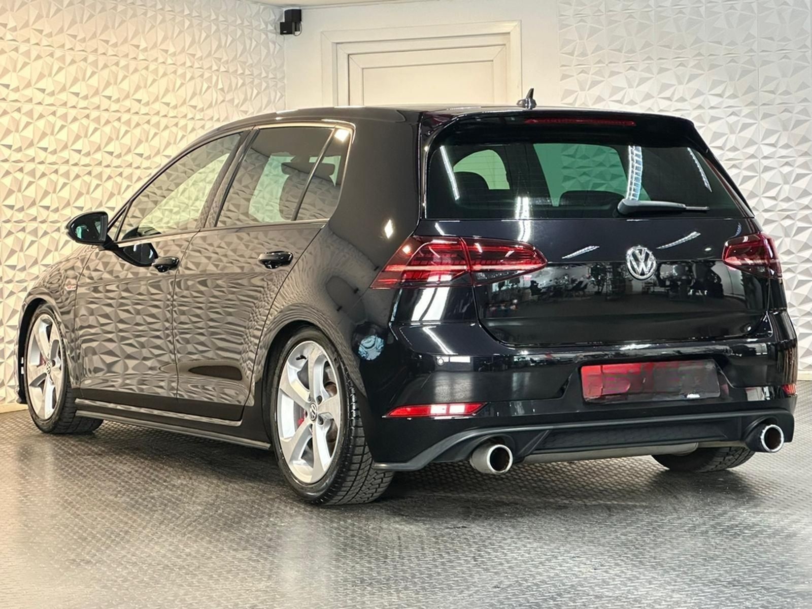 Volkswagen Golf 2.0TSI GTI PERFORMANCE DSG#DYNAUDIO#LED#SHZ foto 5