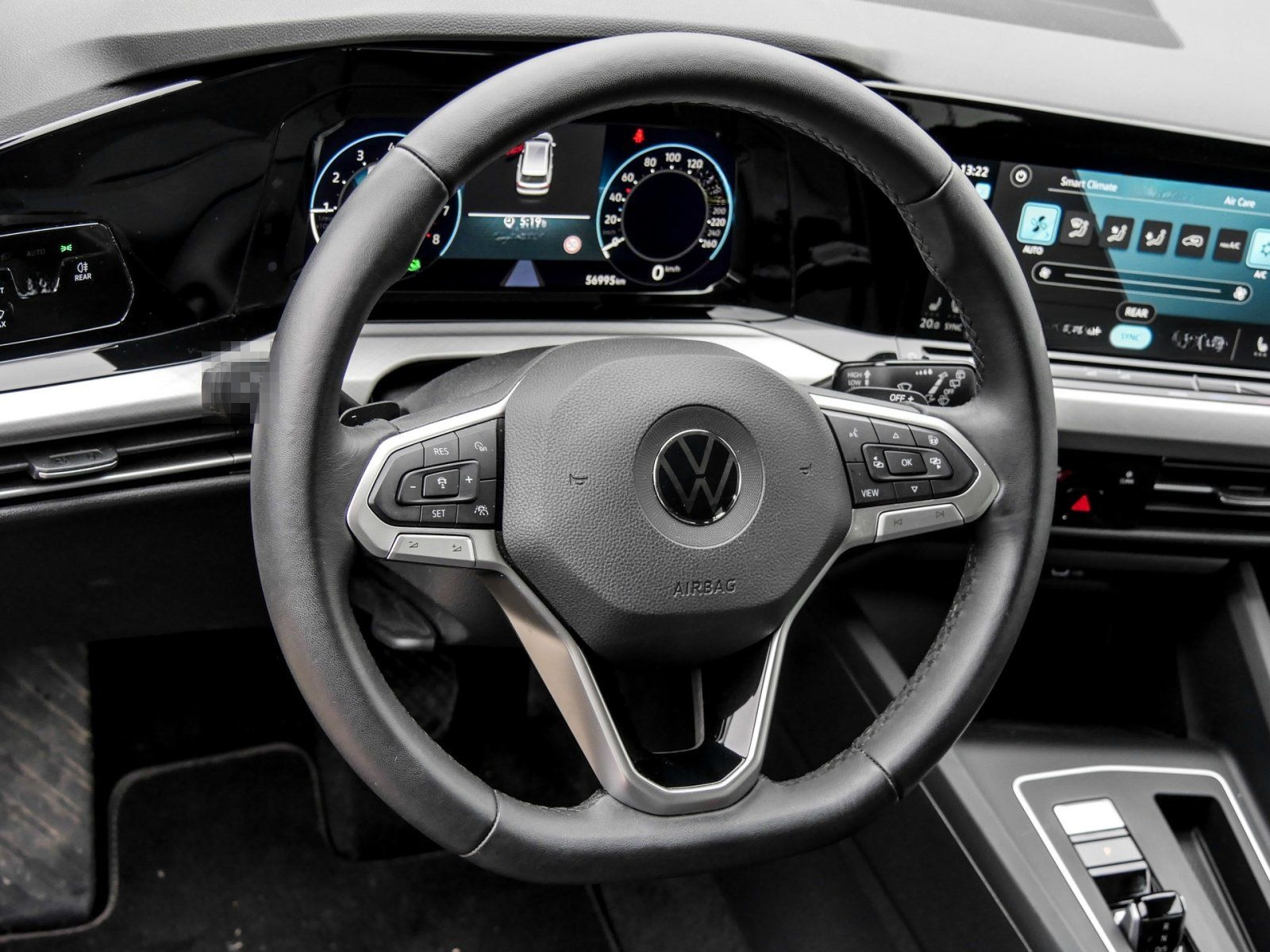 Volkswagen Golf VIII Variant Life 1.0 eTSI DSG Matrix Kamer foto 9
