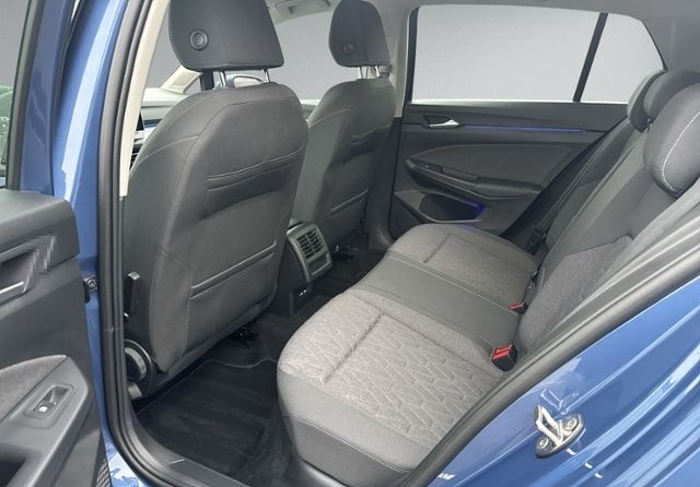Volkswagen Golf VIII 1.5 eTSI DSG LED+AHK+RFK+ACC+SHZ+APP-C foto 10