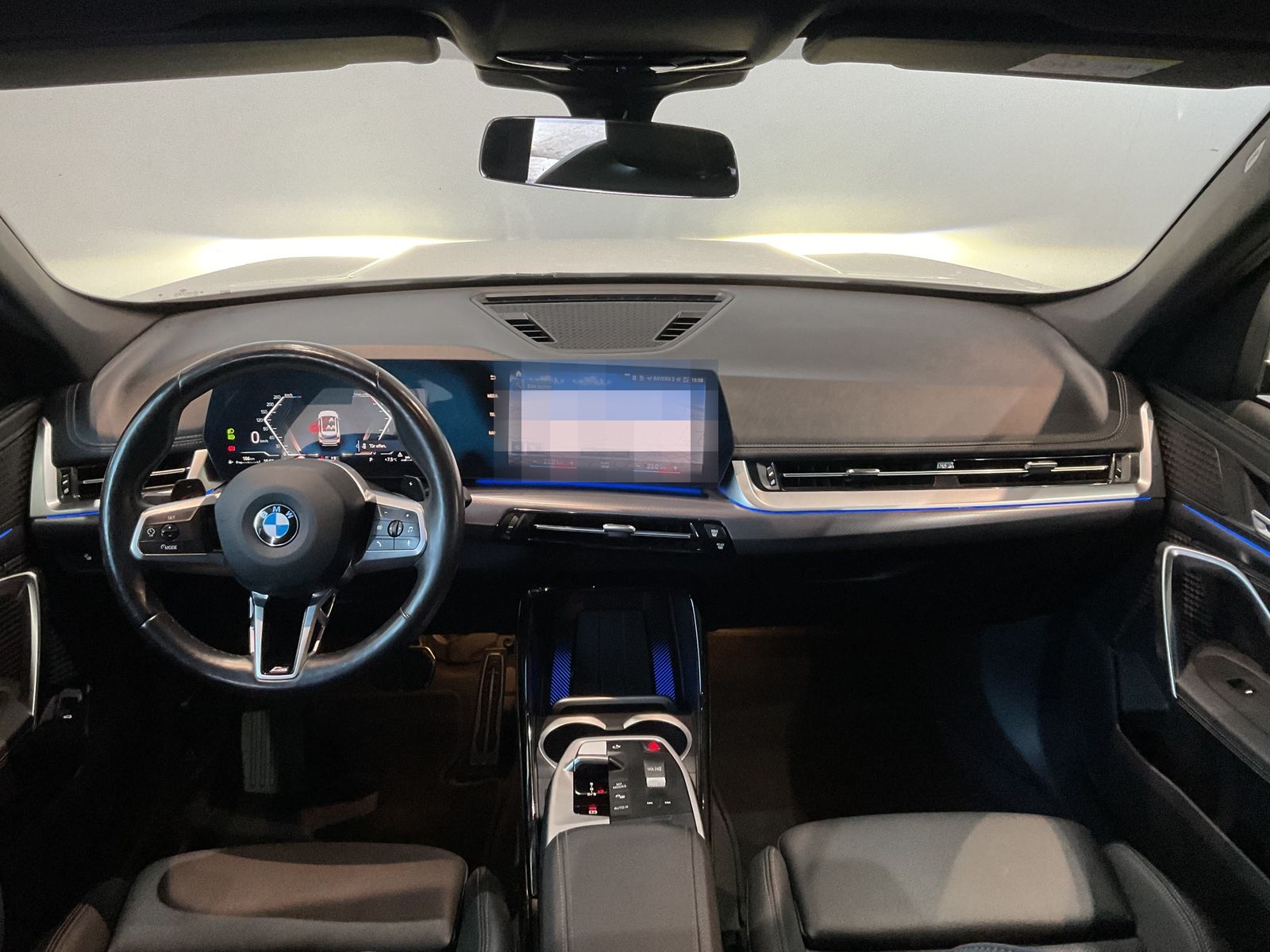 BMW X1 sDrive18d SAV M Sportpaket DAB LED AHK Shz foto 3