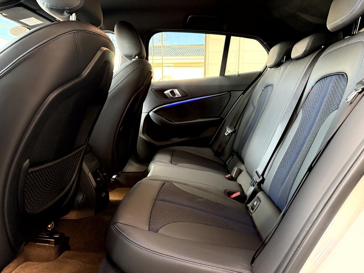 BMW 118 d M Sport LED Live Cockpit Plus Driv.-Ass. A foto 11