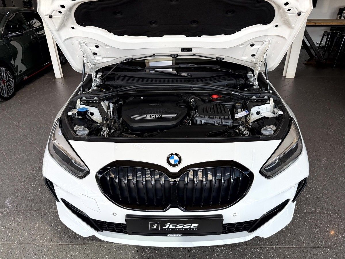 BMW 118 d M Sport LED Live Cockpit Plus Driv.-Ass. A foto 16