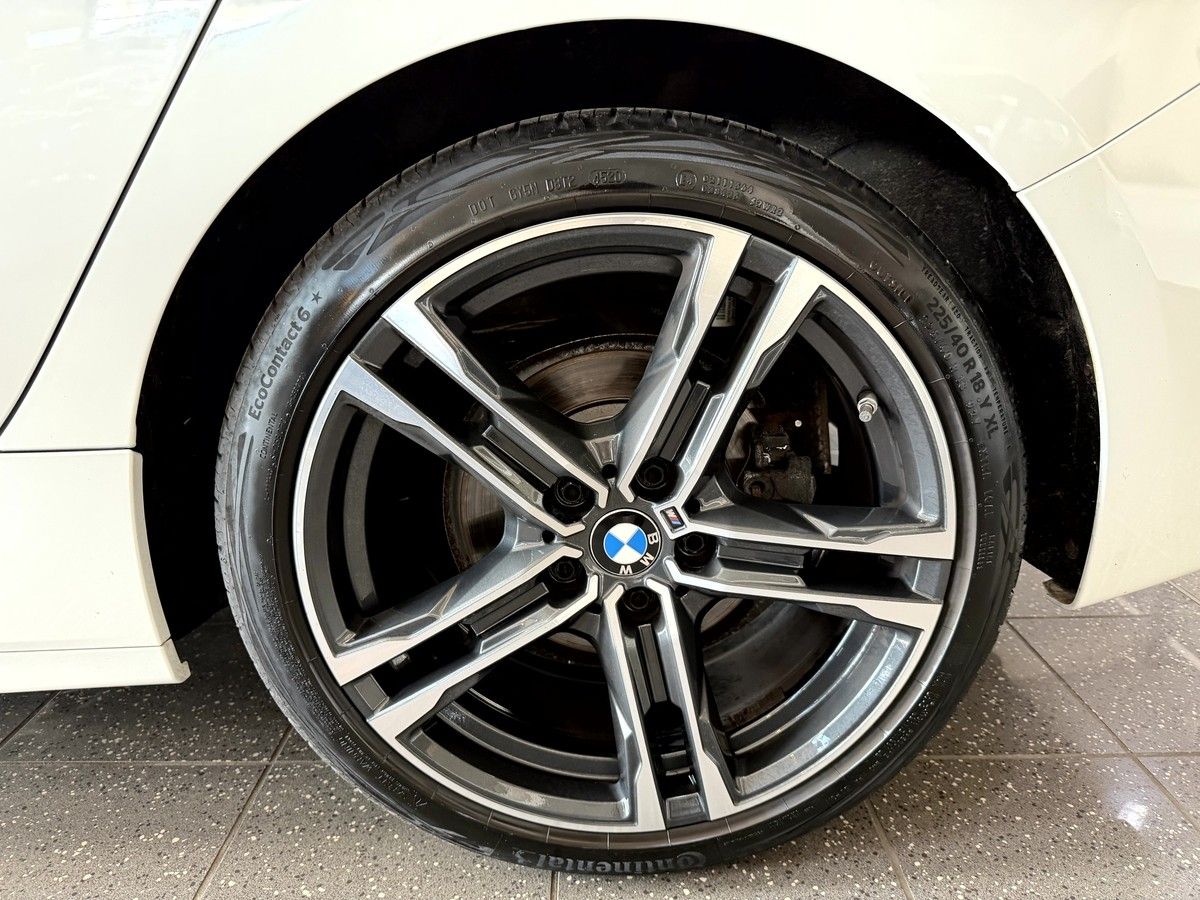 BMW 118 d M Sport LED Live Cockpit Plus Driv.-Ass. A foto 19