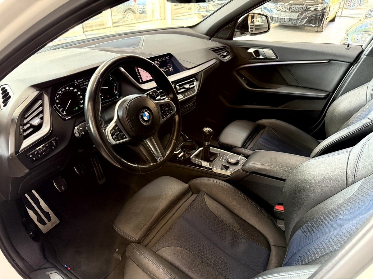 BMW 118 d M Sport LED Live Cockpit Plus Driv.-Ass. A foto 9
