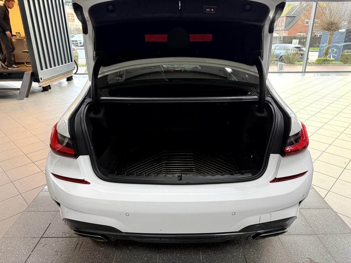 BMW M340d xDrive Laser HUD 360 AHK Innov.-Paket Stan foto 17