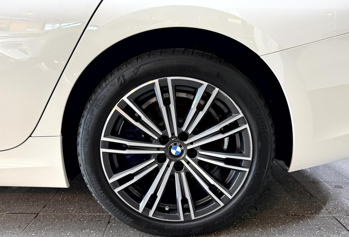 BMW M340d xDrive Laser HUD 360 AHK Innov.-Paket Stan foto 19