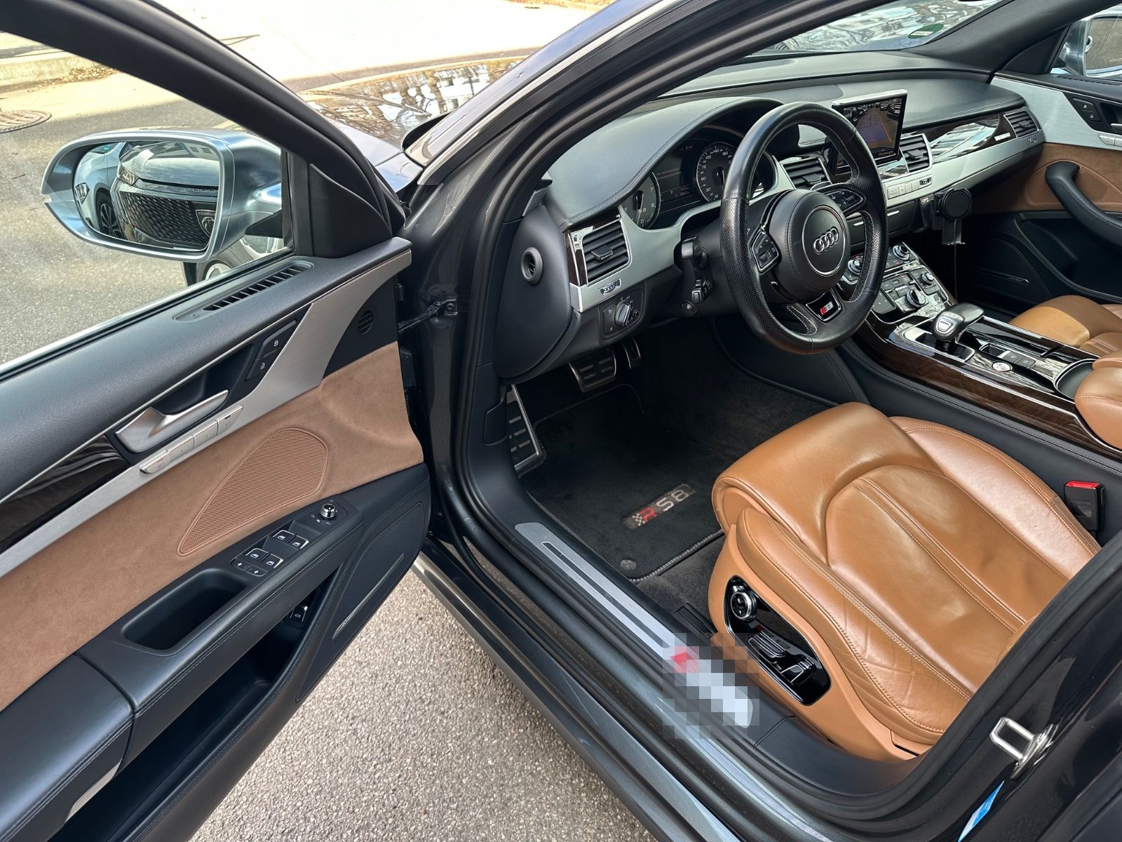 Audi S8 4.0 TFSI quattro foto 12