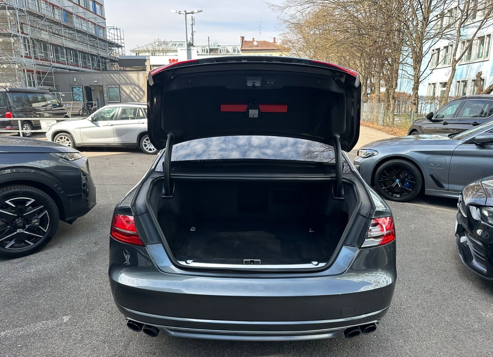 Audi S8 4.0 TFSI quattro foto 5