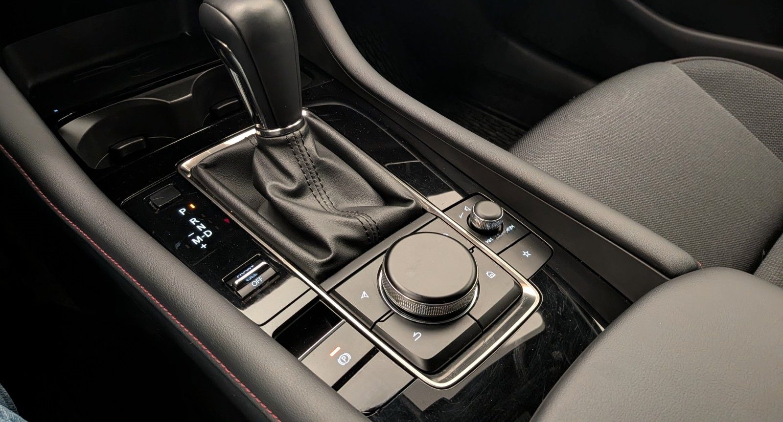 Mazda e-SKYACTIV G 140 Automatik Apple/Android/HUD foto 16