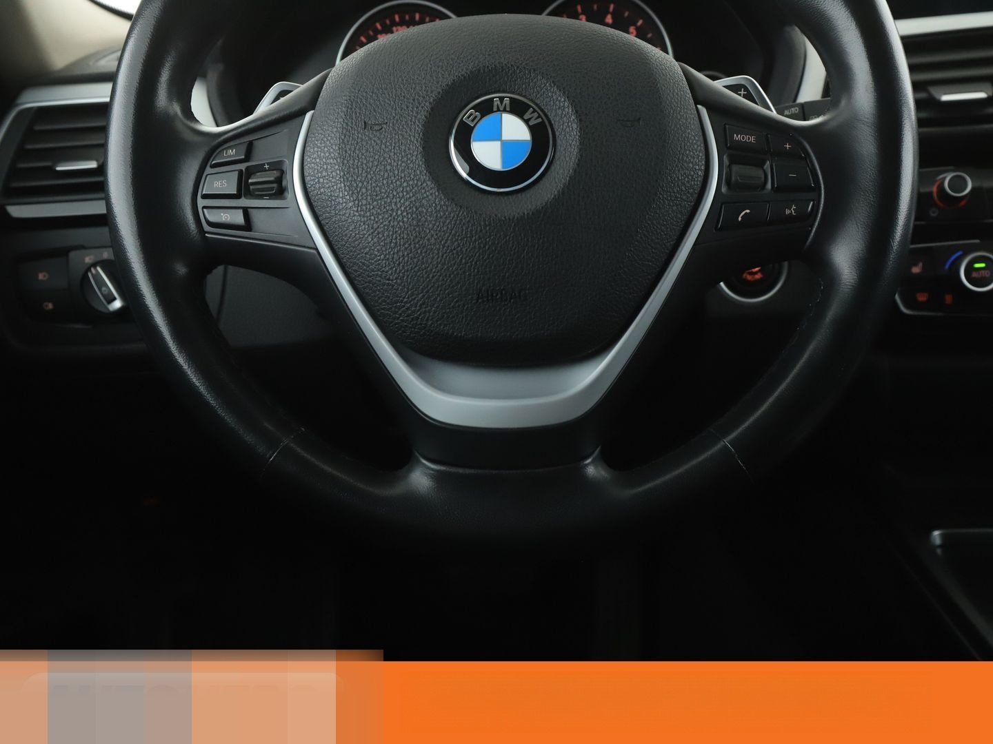 BMW 3er 330i Sport Line Shadow Aut.*LED*TEMPO*PDC* foto 19