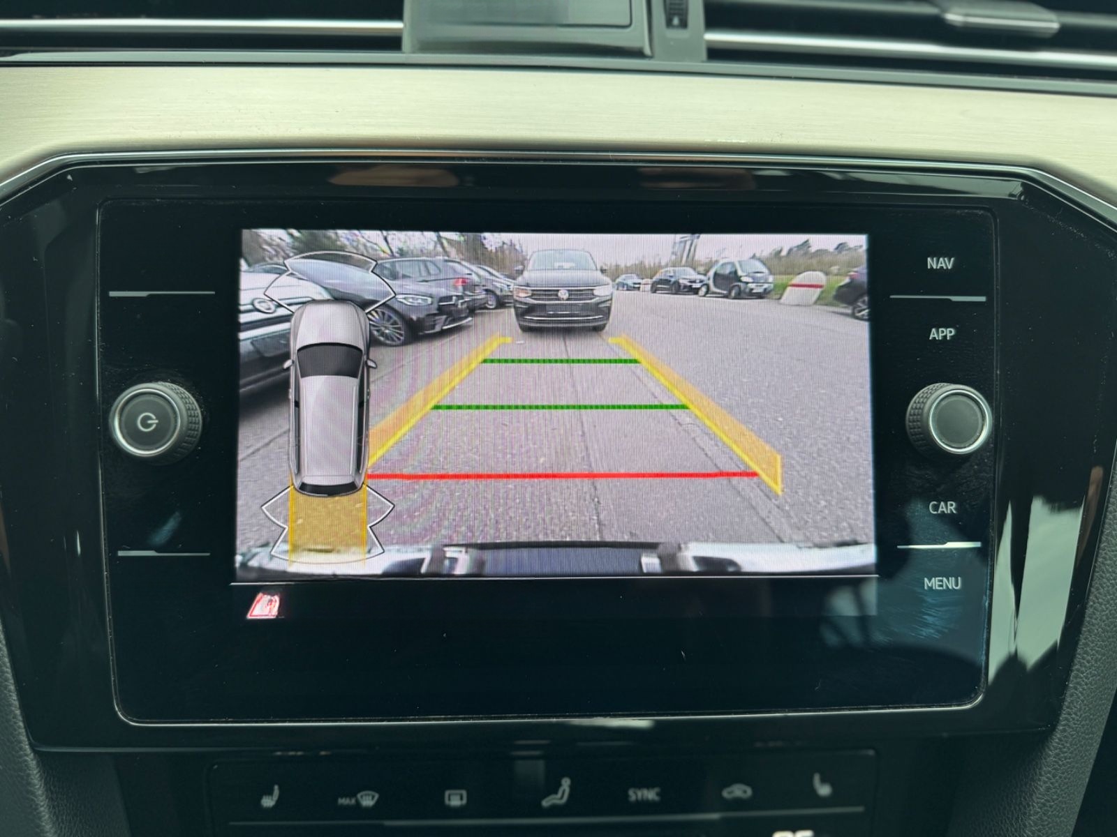 Volkswagen Passat 2.0 TDI Variant Elegance Navi LED ACC 1.H foto 16