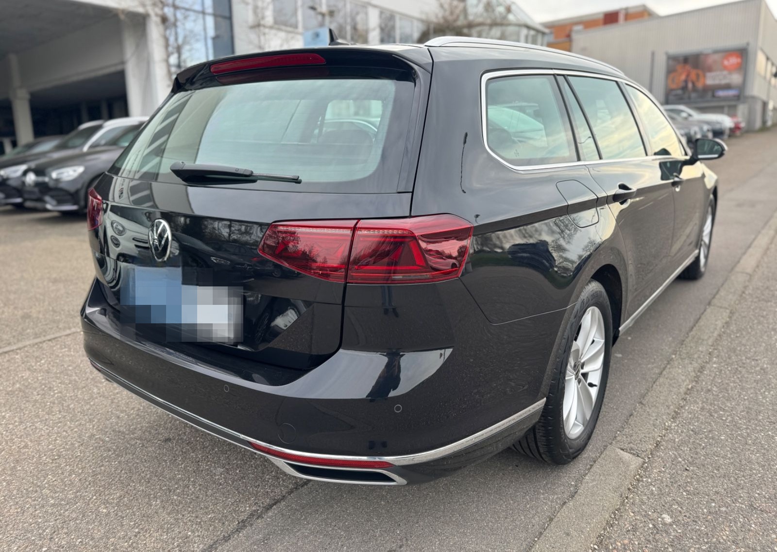 Volkswagen Passat 2.0 TDI Variant Elegance Navi LED ACC 1.H foto 6