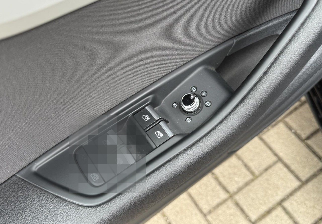 Audi A4 Avant S line 40 TFSI quattro S-tronic MATRIX foto 12