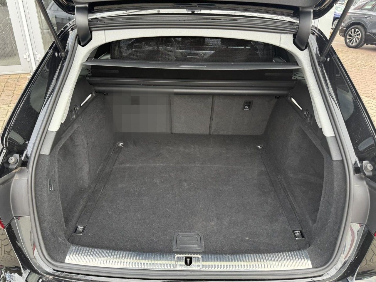 Audi A4 Avant S line 40 TFSI quattro S-tronic MATRIX foto 23