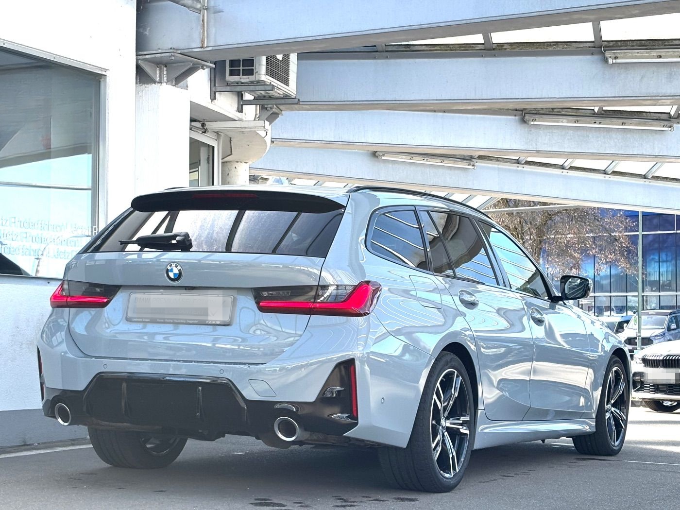 BMW 320d xDrive Tour. M-Sportpaket GARANTIE-08/2029 foto 4