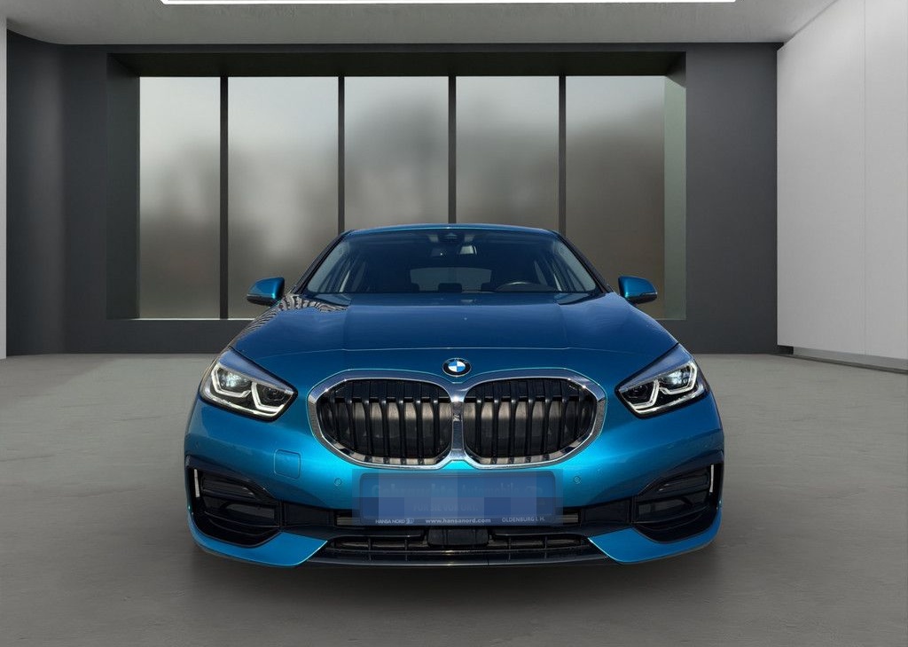 BMW 118i Lim. SPORTLINE LED NAVI PDC SHZ W-LAN 17" foto 2