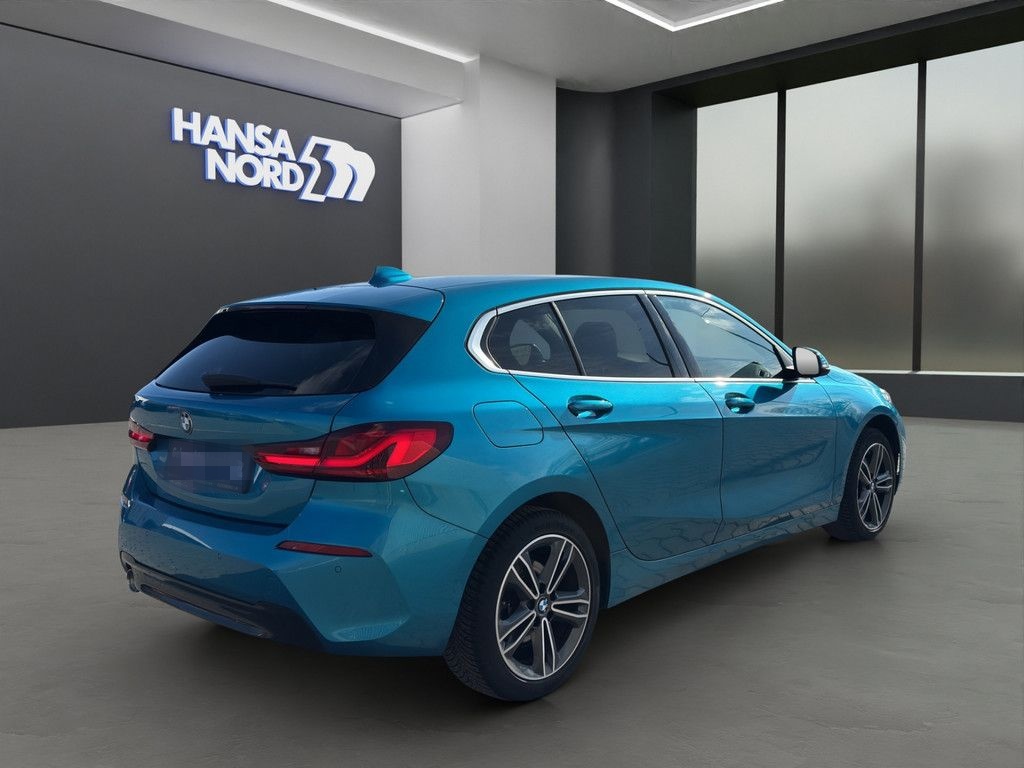 BMW 118i Lim. SPORTLINE LED NAVI PDC SHZ W-LAN 17" foto 4
