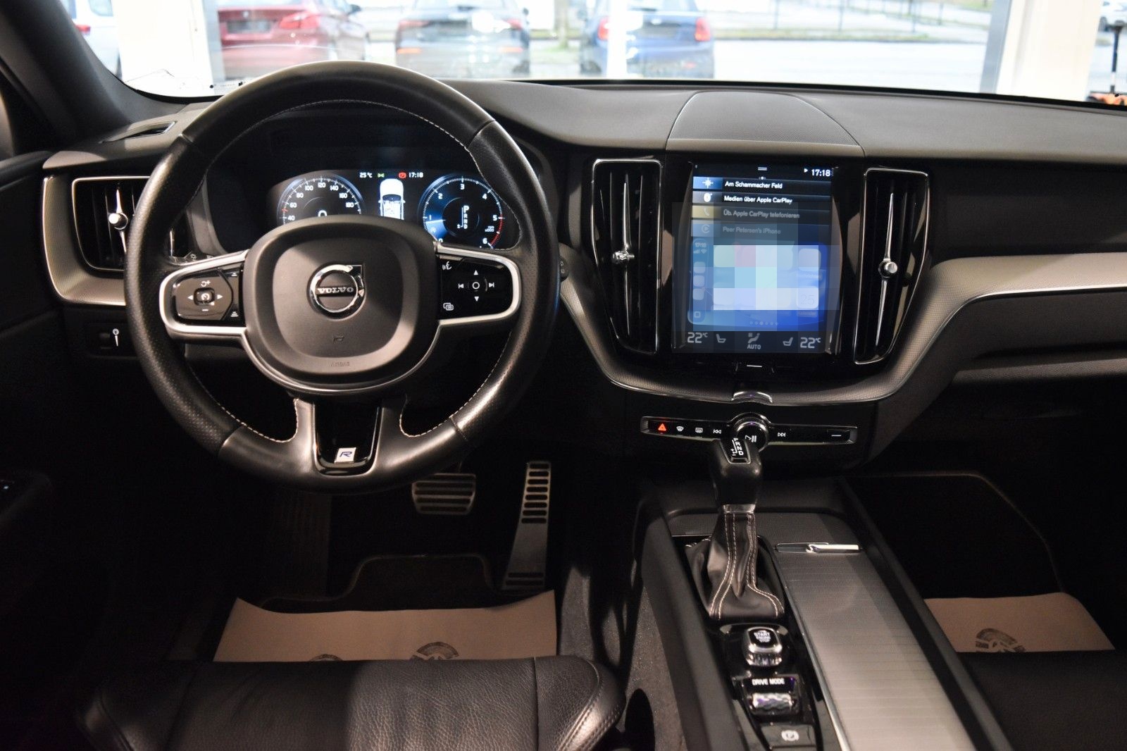 Volvo XC60 D5 AWD~R Design~Leder~Business~I-safe~21" foto 19