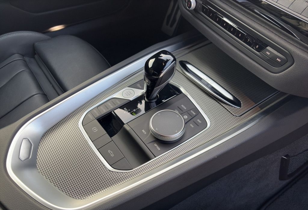 BMW Z4 M40i LED LEDER HUD KAMERA 19" H/K MEMORY foto 11