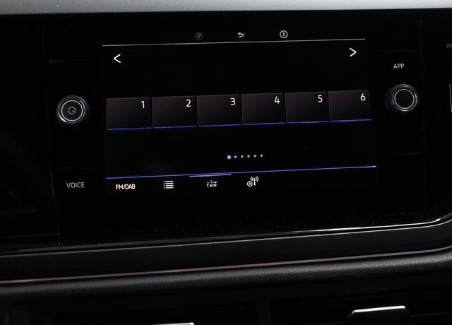 Volkswagen Polo "R-LINE" 1,0 l TSI 7-Gang DSG KAMERA-IQ-DRI foto 12
