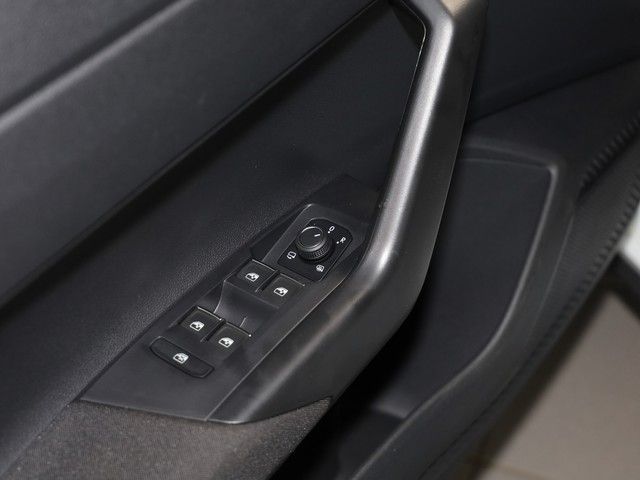 Volkswagen Polo "R-LINE" 1,0 l TSI 7-Gang DSG KAMERA-IQ-DRI foto 14