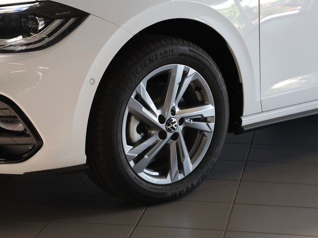 Volkswagen Polo "R-LINE" 1,0 l TSI 7-Gang DSG KAMERA-IQ-DRI foto 8