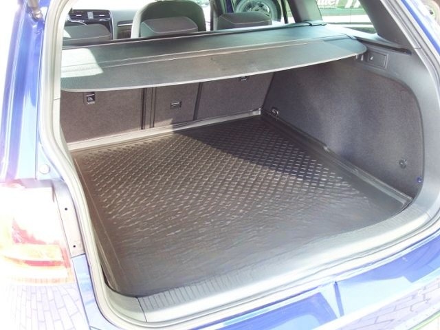 Volkswagen Golf VII Variant 2.0 TSI R 4Motion BMT foto 11