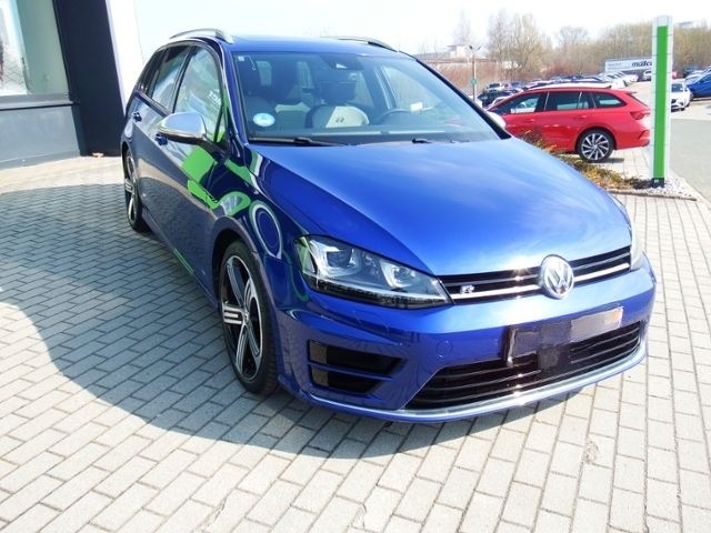 Volkswagen Golf VII Variant 2.0 TSI R 4Motion BMT foto 4