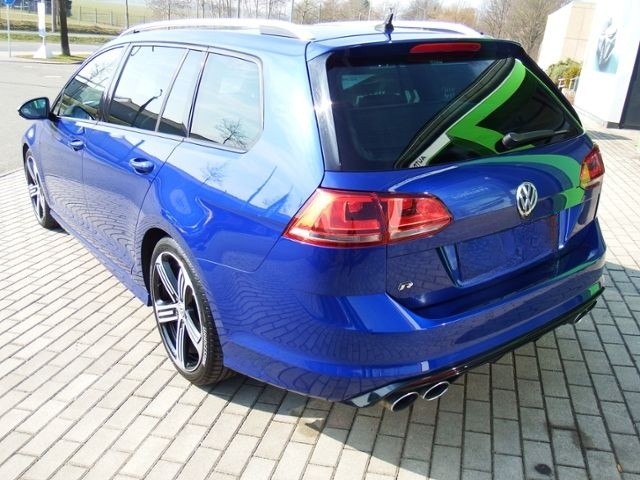 Volkswagen Golf VII Variant 2.0 TSI R 4Motion BMT foto 6