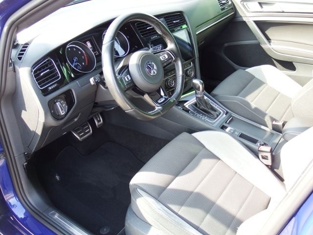 Volkswagen Golf VII Variant 2.0 TSI R 4Motion BMT foto 9