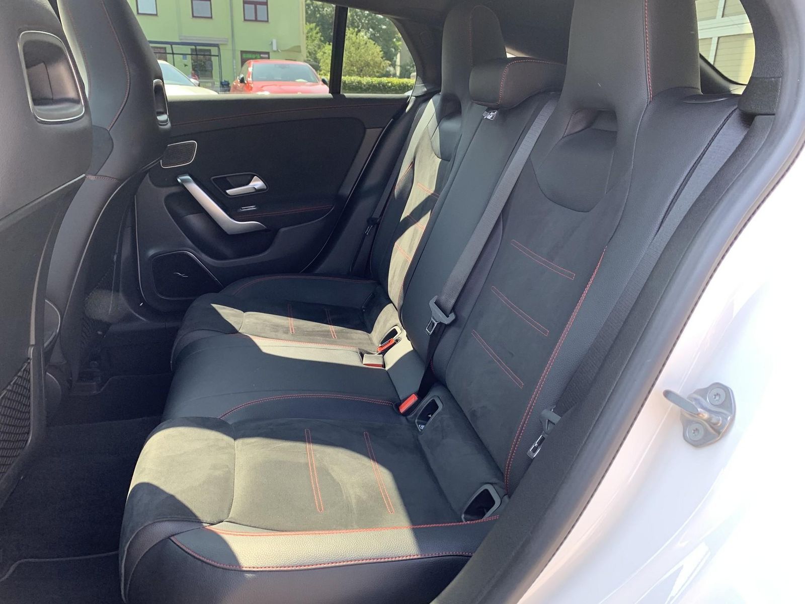 Mercedes-Benz CLA35 AMG ShootingBrake Pano+Multibeam+Burmester foto 11