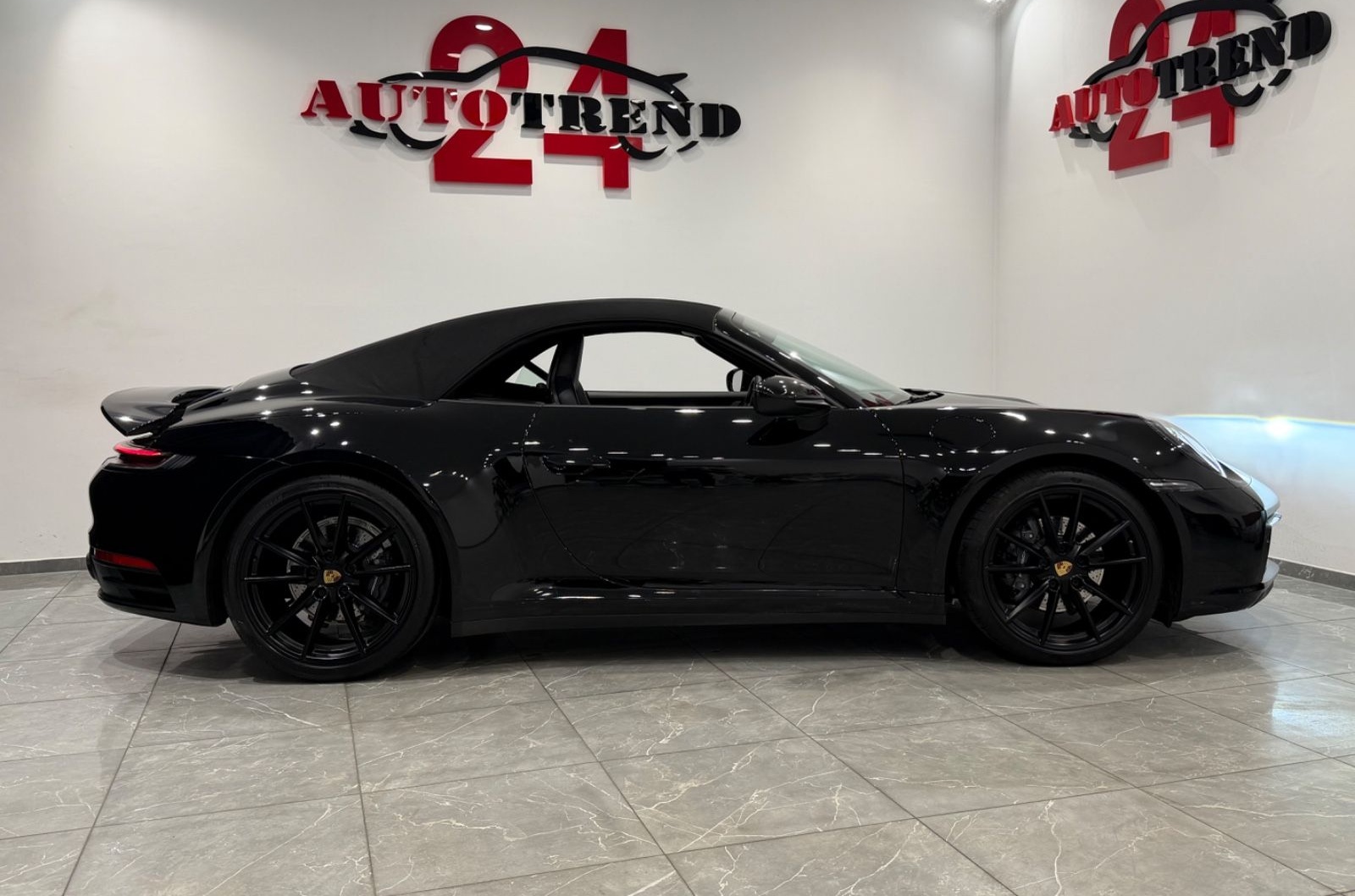 Porsche 911 992 Carrera Cabriolet SPORT-CHRONO-SPORTABGA foto 8