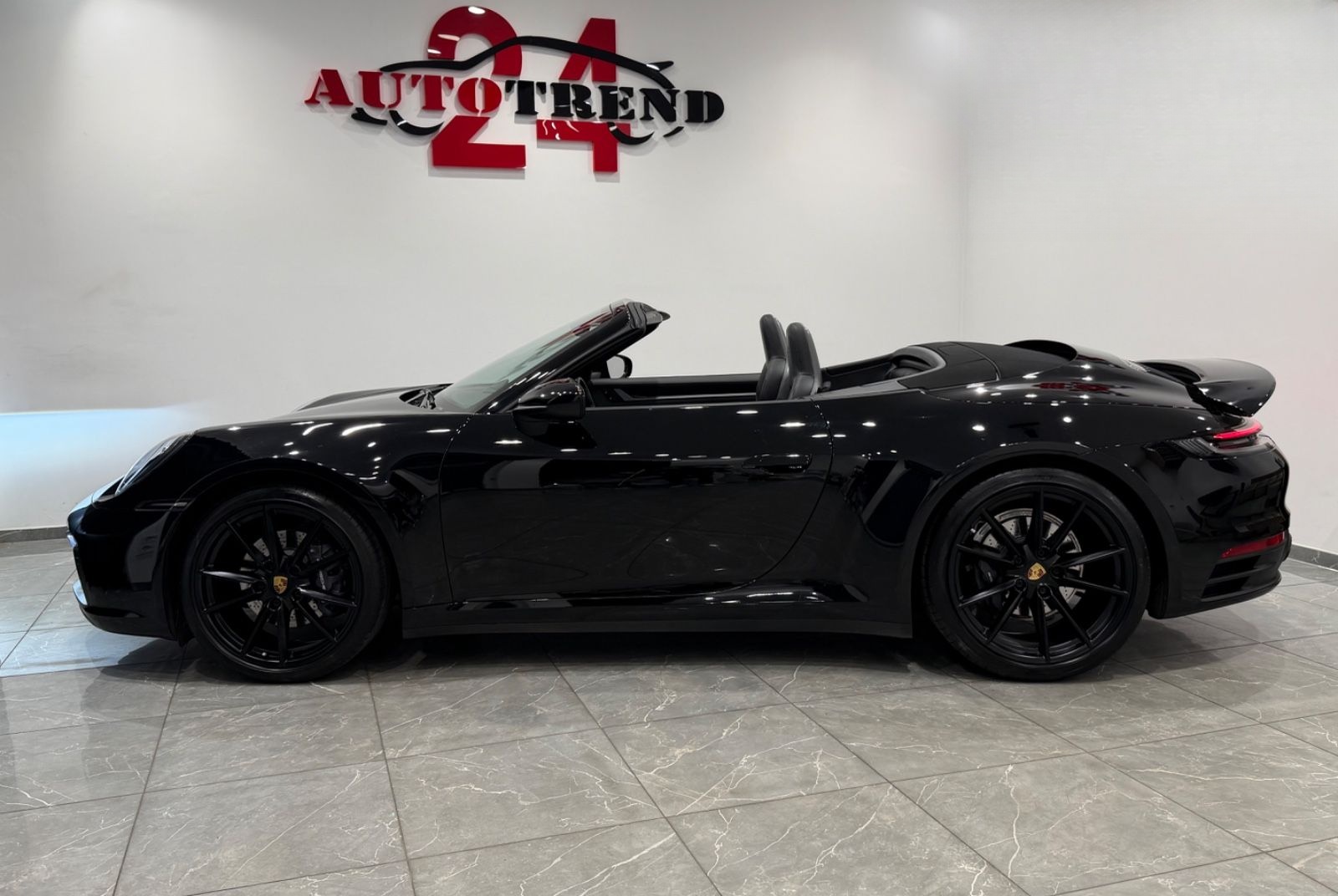 Porsche 911 992 Carrera Cabriolet SPORT-CHRONO-SPORTABGA foto 10