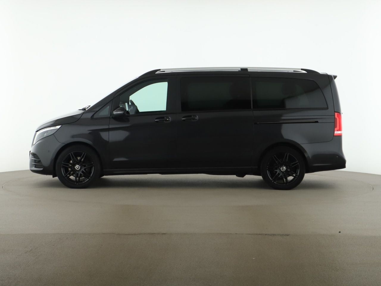 Mercedes-Benz V 300 d Lang AMG Avantgarde Airmatic Distr. 360° foto 4