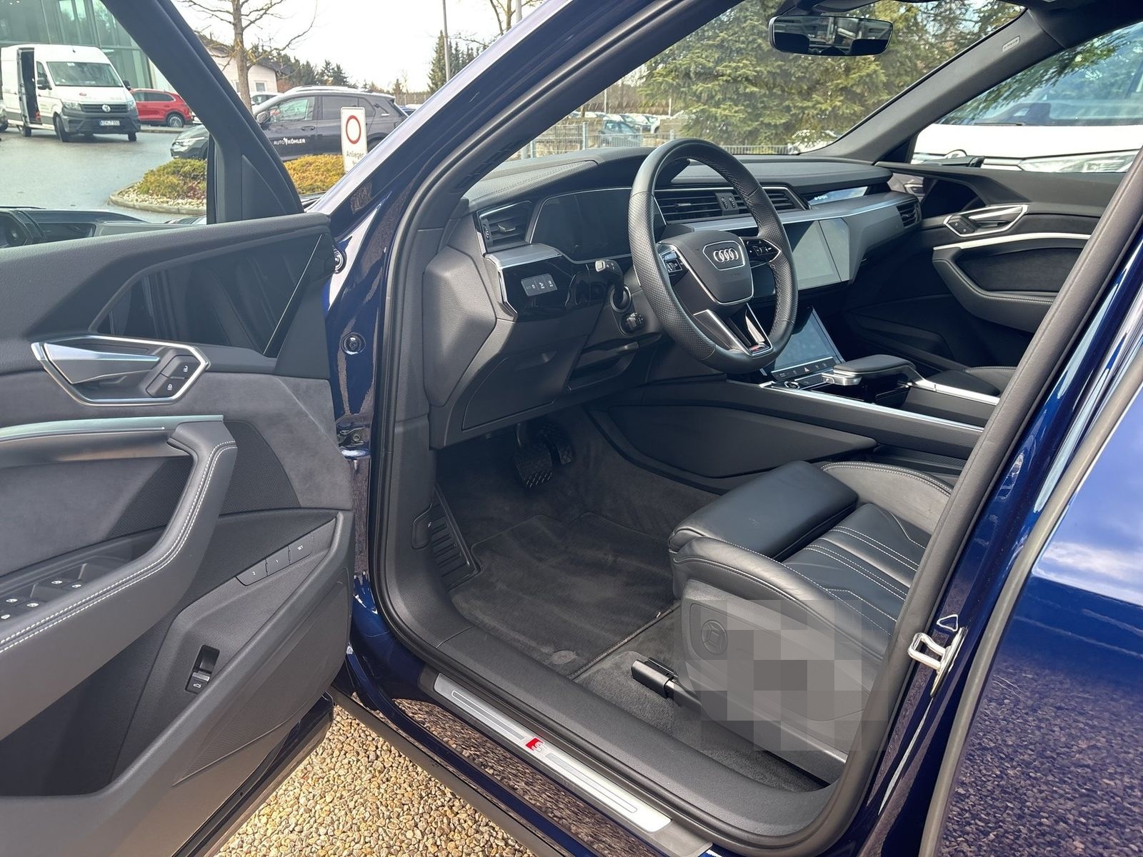 Audi e-tron S line quattro Kamera/Matrix/AHK/StHz/360 foto 20