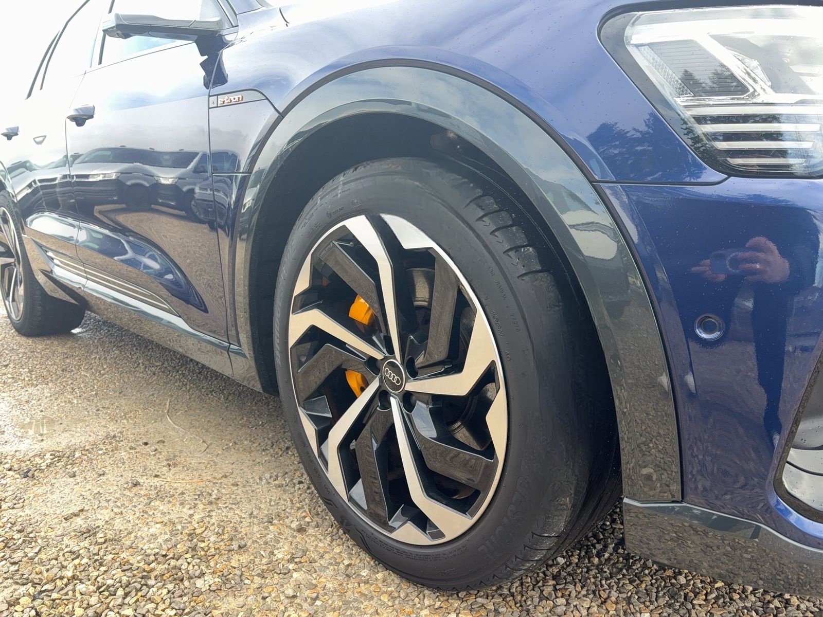 Audi e-tron S line quattro Kamera/Matrix/AHK/StHz/360 foto 21