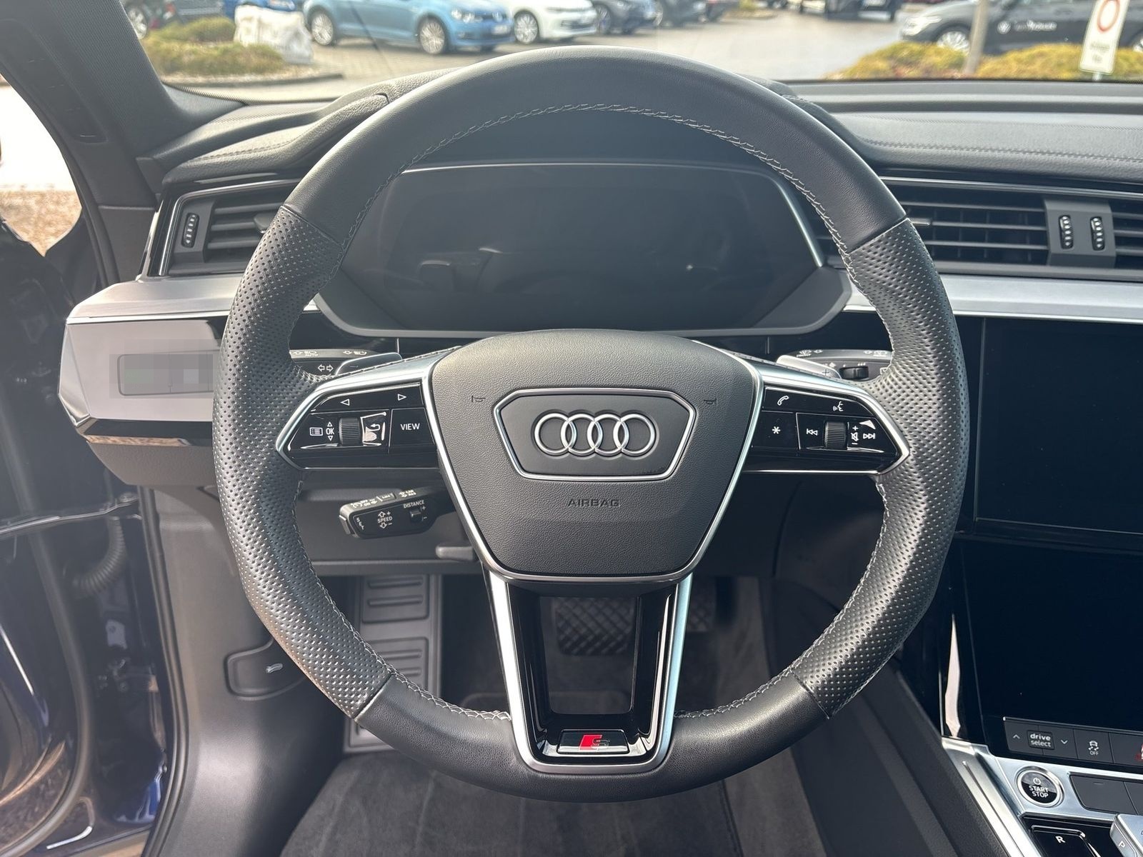 Audi e-tron S line quattro Kamera/Matrix/AHK/StHz/360 foto 24