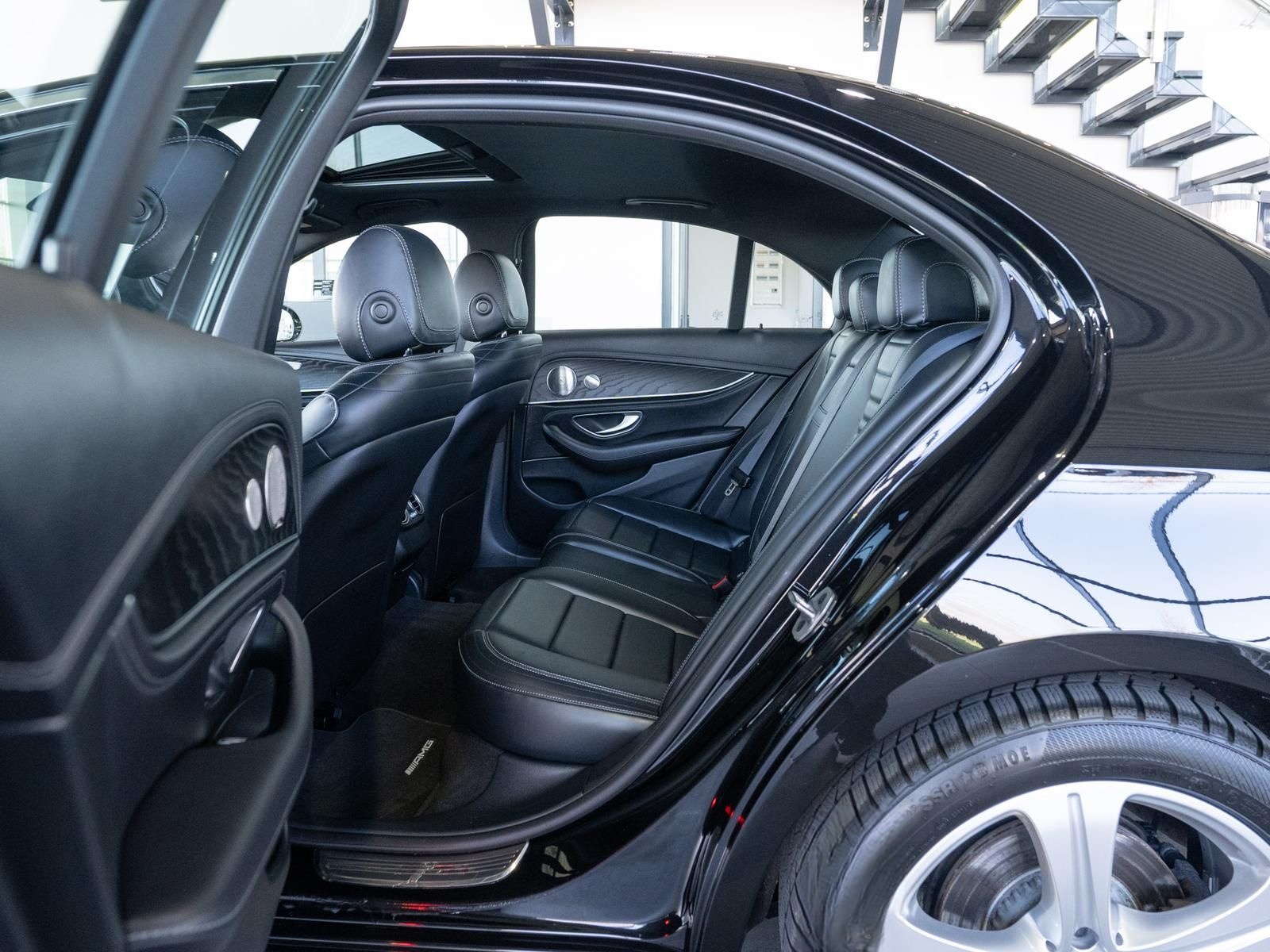 Mercedes-Benz E 300 9G-TRONIC *AMG*SCHIEBEDACH*BURM*1.HD*RFK* foto 10