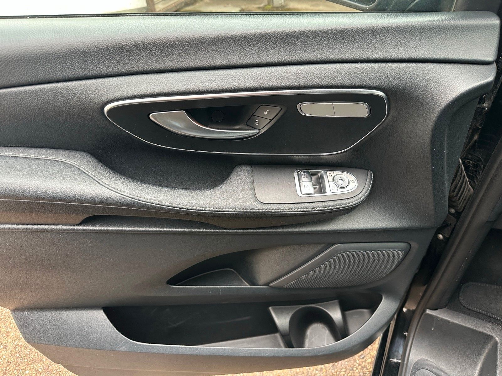 Mercedes-Benz V 250d Avantgarde extralang *8-Sitzer*E-Tür*MBUX foto 17