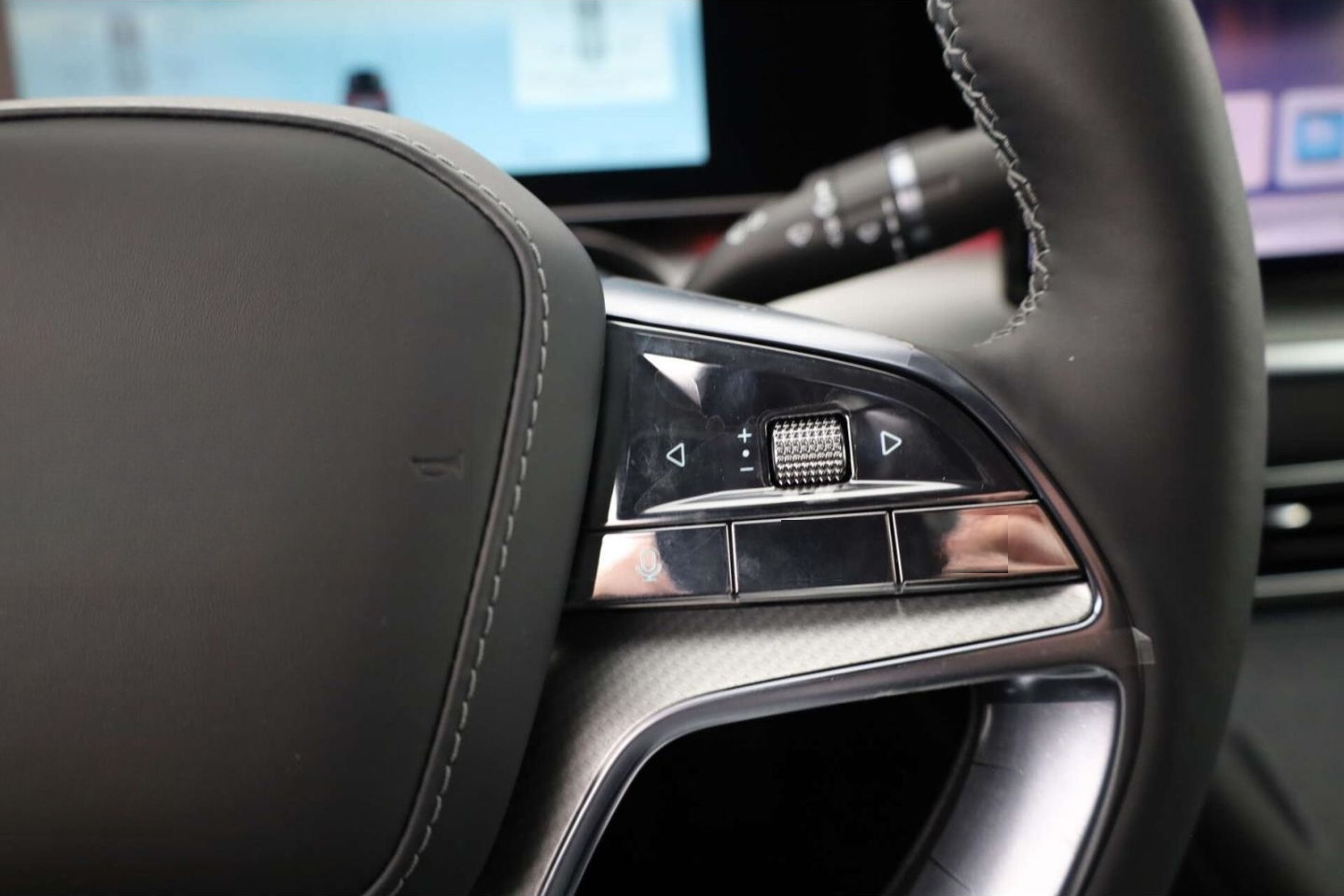 BYD SEALION 7 Design AWD LP: 57.899,- /Pano/Top-View foto 16