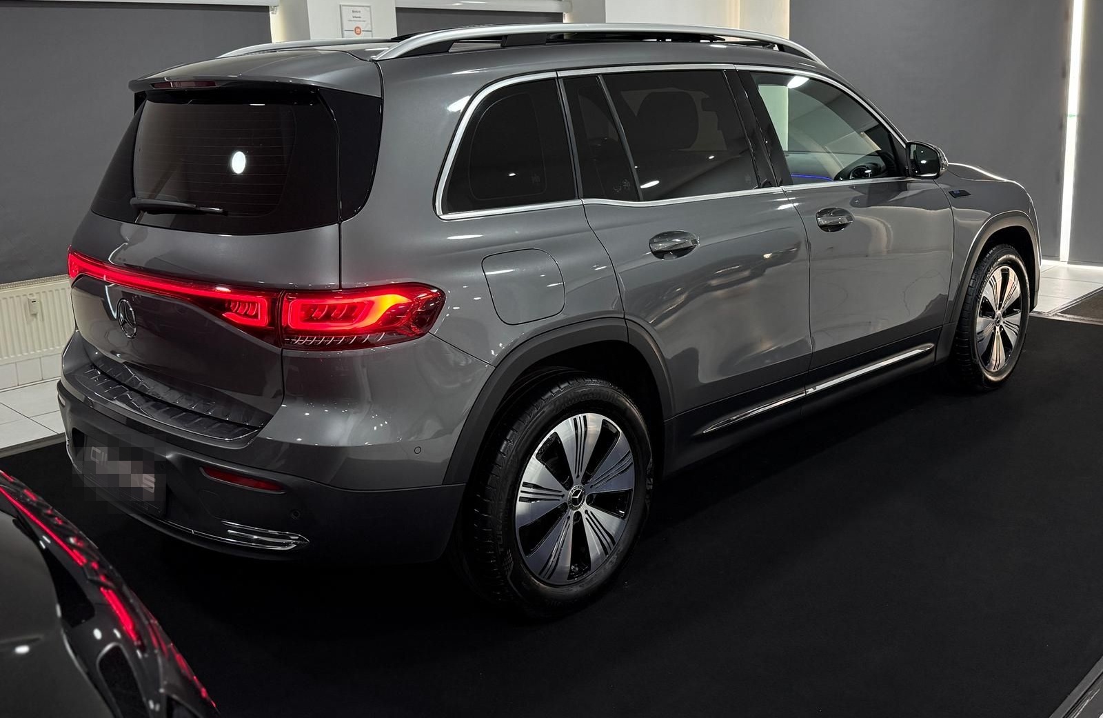 Mercedes-Benz EQB 300 4M Progressive *PANO*7-SITZER*KAM*AMBI* foto 8