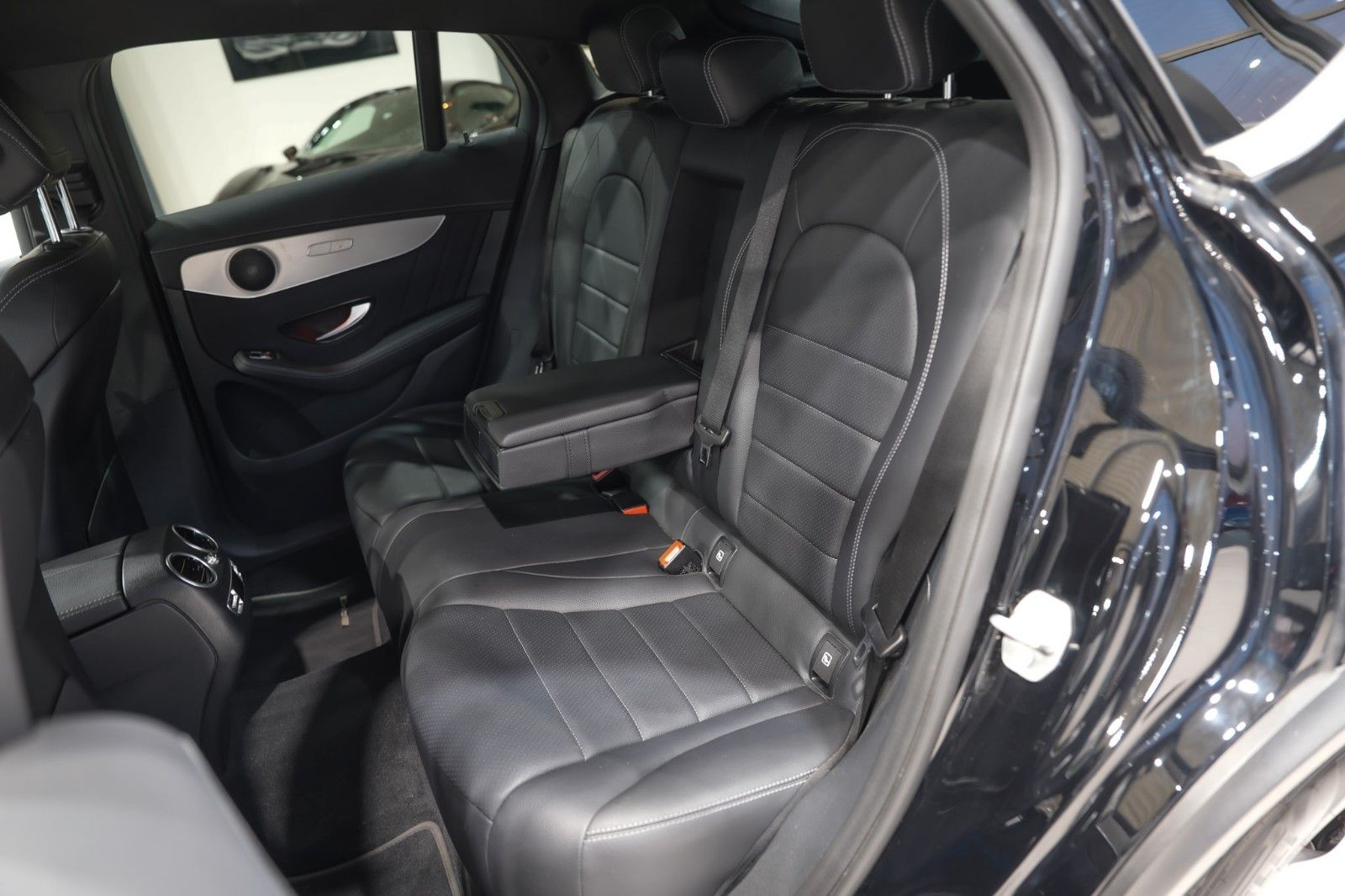 Mercedes-Benz GLC 300 e Coupe 4M *AMG-LINE*LEDER*NAVI*LED*1.HD foto 13