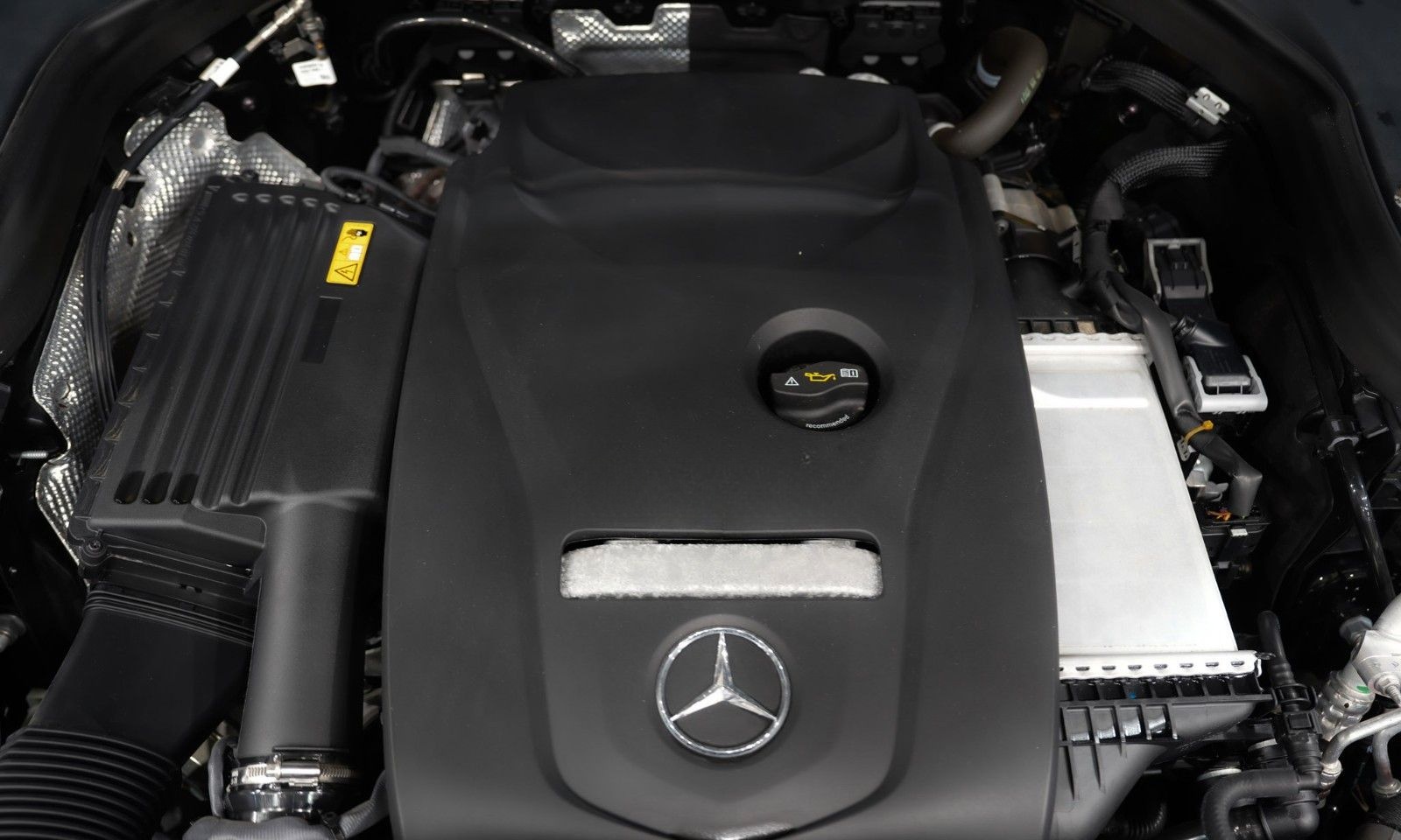 Mercedes-Benz GLC 300 e Coupe 4M *AMG-LINE*LEDER*NAVI*LED*1.HD foto 22