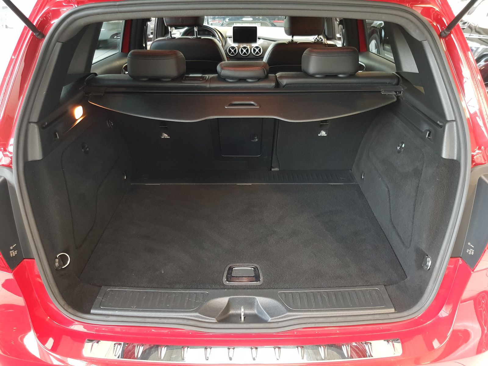 Mercedes-Benz B 180 AMG LED KAMERA AHK NIGHT AUT SHZ SPIEGEL foto 13