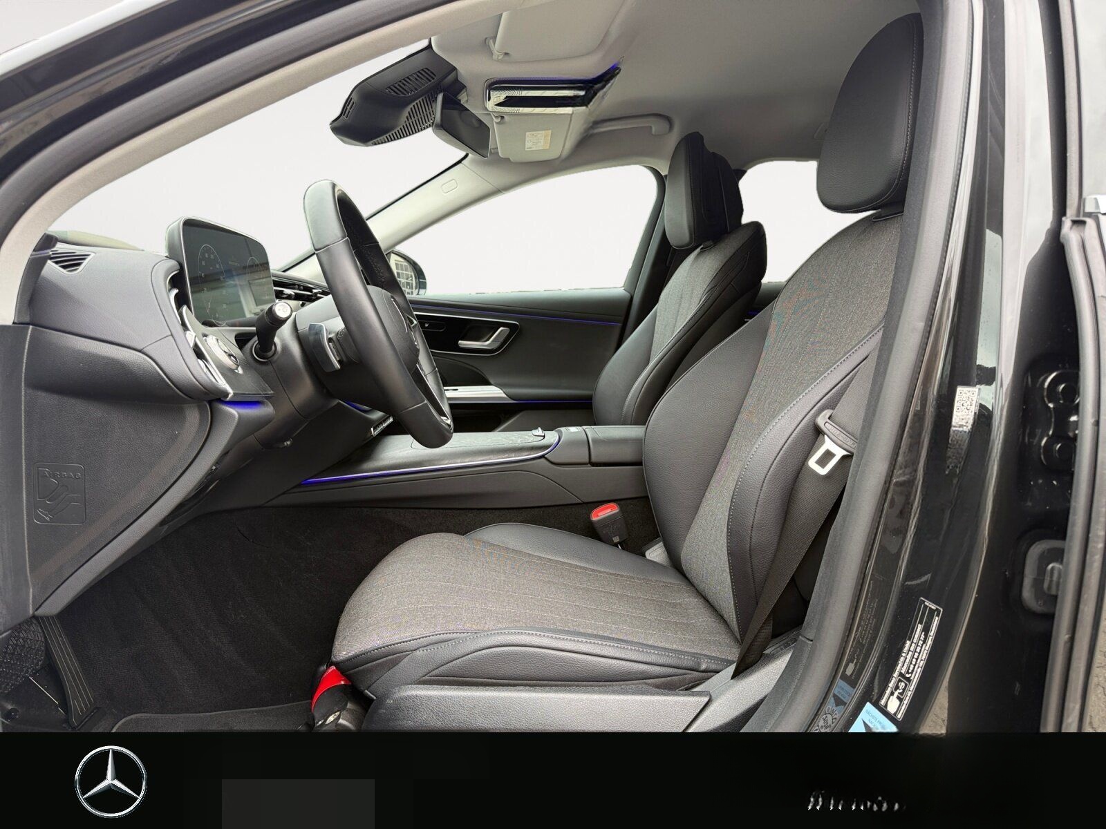 Mercedes-Benz E 300 e T AHK+Distro+Keyless+LED+Kamera+PreSafe+ foto 11