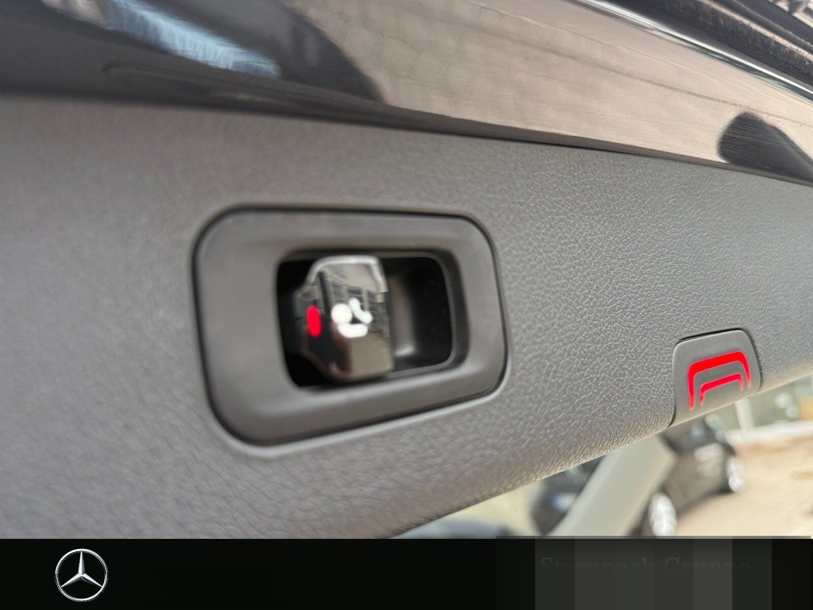 Mercedes-Benz E 300 e T AHK+Distro+Keyless+LED+Kamera+PreSafe+ foto 23