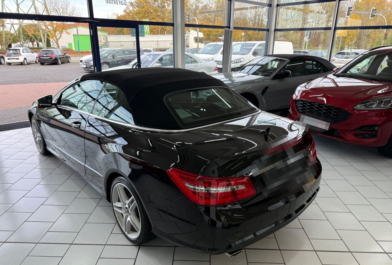 Mercedes-Benz E 350 Cabrio **AMG-Line*HarmanKardon*Memory** foto 4