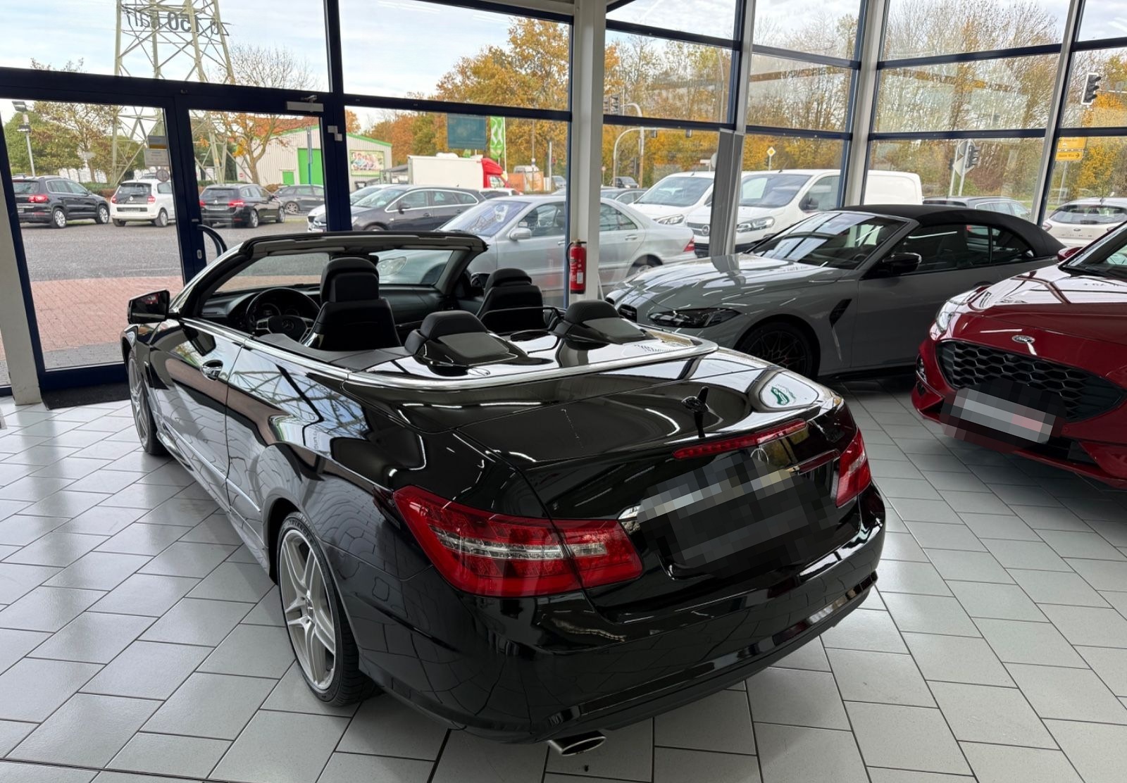 Mercedes-Benz E 350 Cabrio **AMG-Line*HarmanKardon*Memory** foto 9