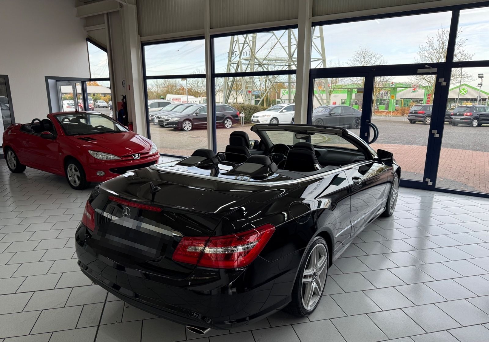 Mercedes-Benz E 350 Cabrio **AMG-Line*HarmanKardon*Memory** foto 10