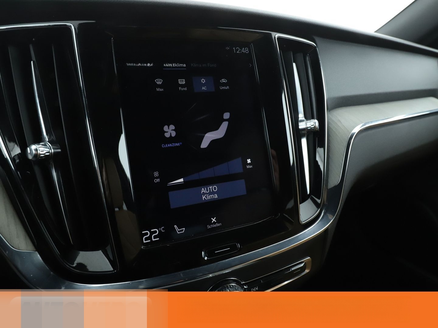 Volvo V60 2.0 D4 Inscription Aut*NAVI*LED*TEMPO*PDC* foto 24